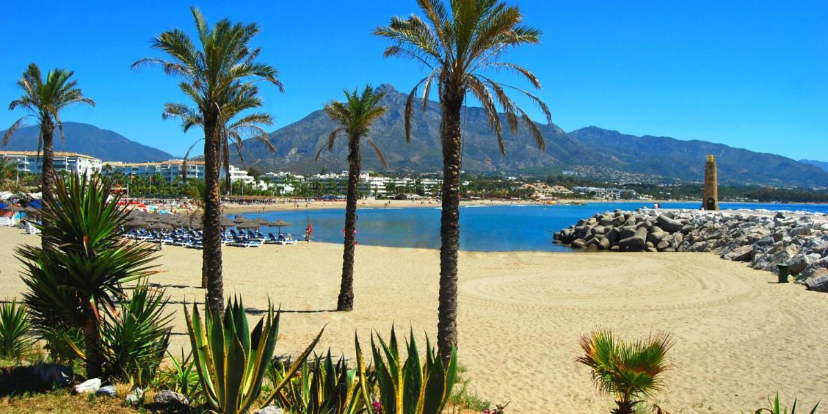 Modern Apartment - 2 Bedrooms, Beachside - Puerto Banus Marbella Exterior foto